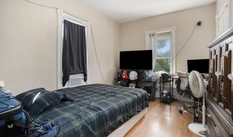 410 Bidwell St, Albion, MI 49224