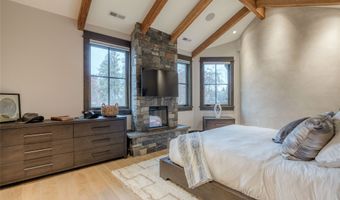30 Bear Dance Vlg, Bigfork, MT 59911