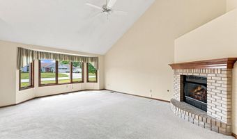 220 Yukon Pass, Auburn, IN 46706