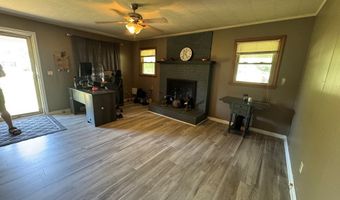 105 Able St, Big Sandy, TN 38221
