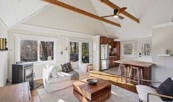 24 Peach Tree Rd, Alloway, NJ 07462