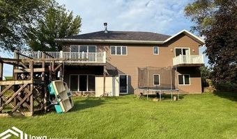 11 Oak Lake Dr, Algona, IA 50511