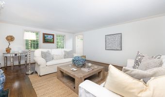 60 Old Wood Rd, Avon, CT 06001