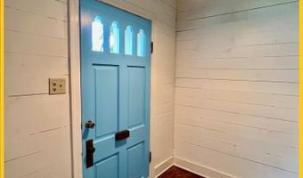 202 Bates St, Batesville, MS 38606