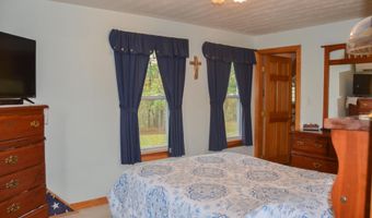 87 Middle Rd, Augusta, ME 04330