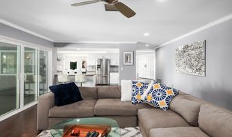 9976 Grandview Dr, La Mesa, CA 91941