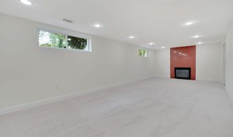 7705 ROYSTON St, Annandale, VA 22003