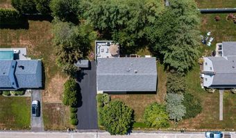 14 Davisville Ln, Narragansett, RI 02882