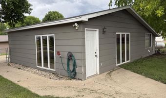 401 4th St, Bath, SD 57427