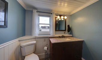 369 37th St, Astoria, OR 97103
