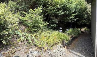 98041 HALLWAY Rd 37, Brookings, OR 97415