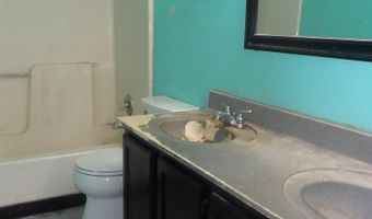 935 N Wirth St, Augusta, KS 67010