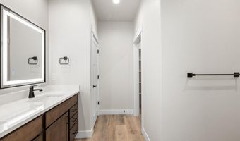 4061 SADDLEBACK Ln, Cheyenne, WY 82001