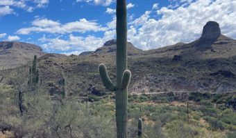 31900 S Tillys Trl, Black Canyon City, AZ 85324