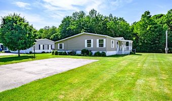 3 Windsor Dr, Alfred, ME 04002