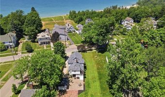1926 Walnut Blvd, Ashtabula, OH 44004