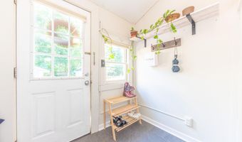 1123 W Huron St, Ann Arbor, MI 48103
