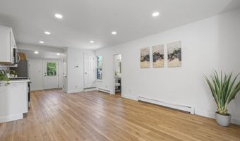 310 East Rd, Belford, NJ 07718