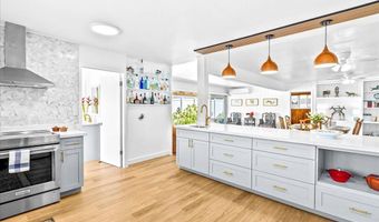 4316 Papu Cir, Honolulu, HI 96816