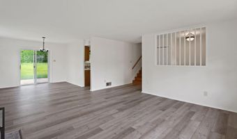 7106 JAYHAWK St, Annandale, VA 22003