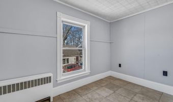 327 Essex St, Bangor, ME 04401