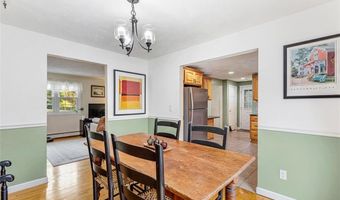 7 Maria St, Lincoln, RI 02865