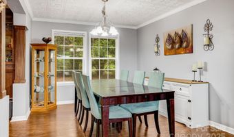 14 Phoenix Cir, Alexander, NC 28701