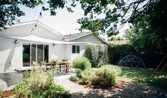 17442 Burma St, Encino, CA 91316