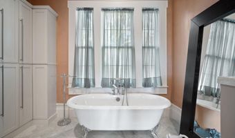 3 Butterfield Ln, Beaufort, SC 29907