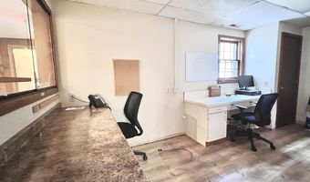 141 Dowd Ave, Canton, CT 06019