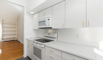 31 Stanchion Ave, Jamestown, RI 02835