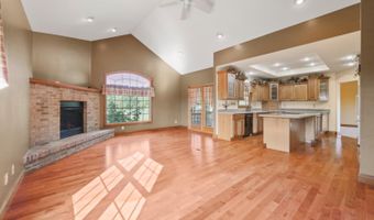 6040 Eden Dr, Aurora, IN 47001