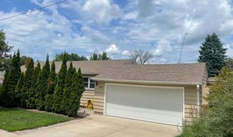 1806 Bellview Ln, Albert Lea, MN 56007
