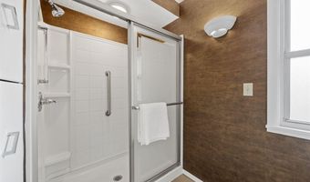 1108 E 3rd St, Anamosa, IA 52205