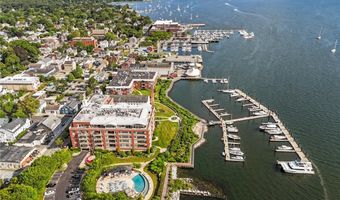 341 Thames St 103, Bristol, RI 02809