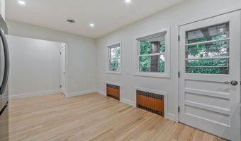 21 E CENTRAL Ave, Bergenfield, NJ 07621