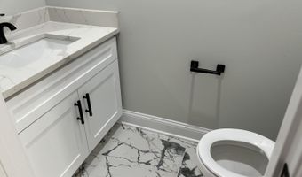 65 Grant Ave, Carteret, NJ 07008