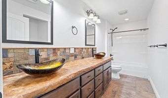 6269 E State Highway 76, Anderson, MO 64831