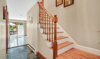 373 Broad Way, Coventry, CT 06238