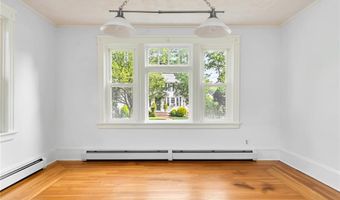 29 Firglade Ave, East Providence, RI 02915