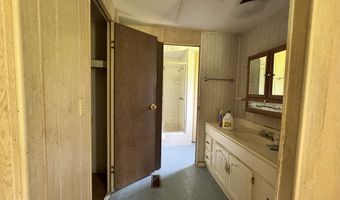 6122 Poplar Rd, Albany, GA 31705