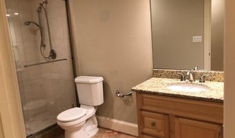 2138 PATRICK HENRY Dr, Arlington, VA 22205