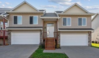 1810 Goose Lake Cir, North Liberty, IA 52317