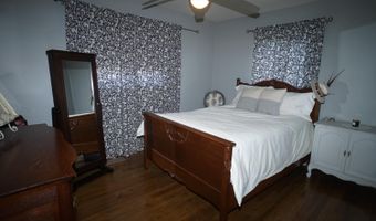 565 Cedar Ln, Batesville, IN 47006
