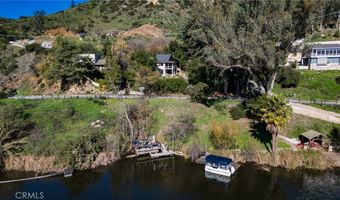 2305 Sugarloaf Dr, Agoura Hills, CA 91301