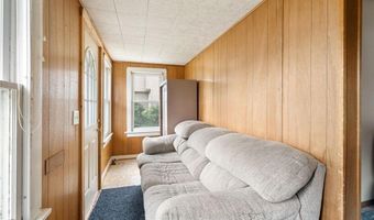 208 12th St SE, Austin, MN 55912