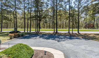 22639 CENTER Pkwy, Accomac, VA 23301