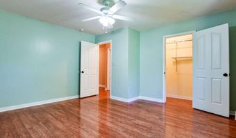 283 Creekside Dr, Arnoldsville, GA 30619