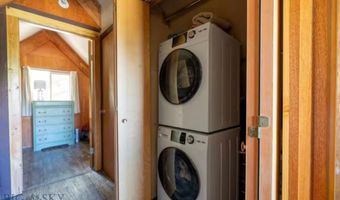 17 Edwards Ln, Anaconda, MT 59711