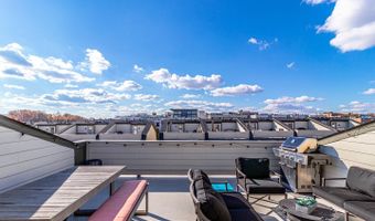 1318 S QUINN St, Arlington, VA 22204